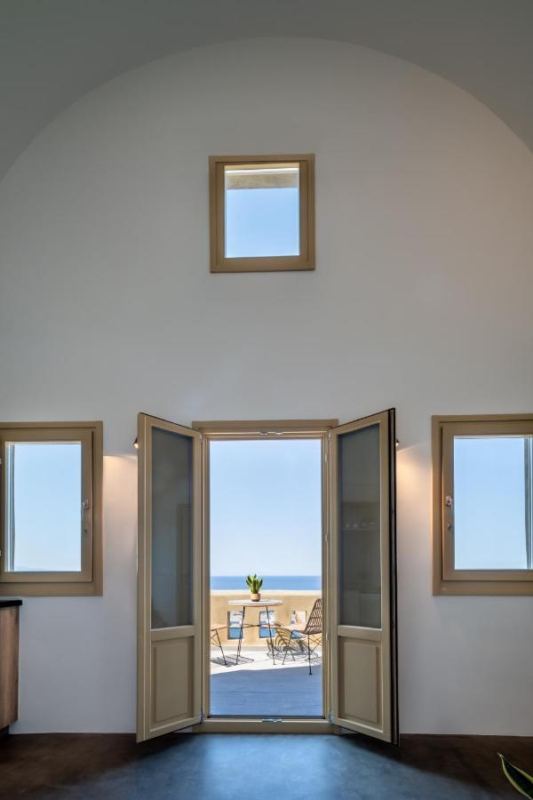 Colombos Beachfront Foinikiá Dış mekan fotoğraf