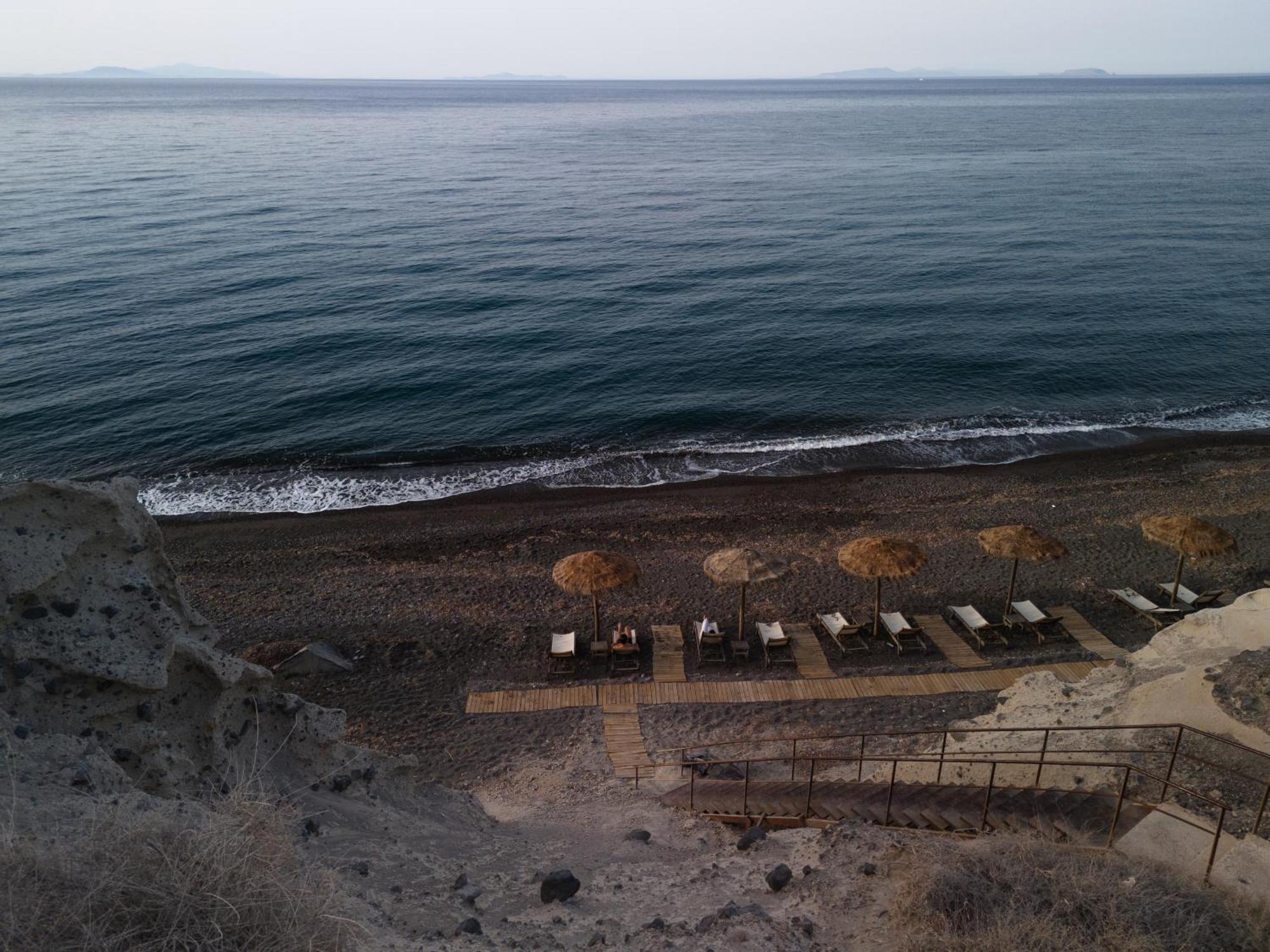 Colombos Beachfront Foinikiá Dış mekan fotoğraf