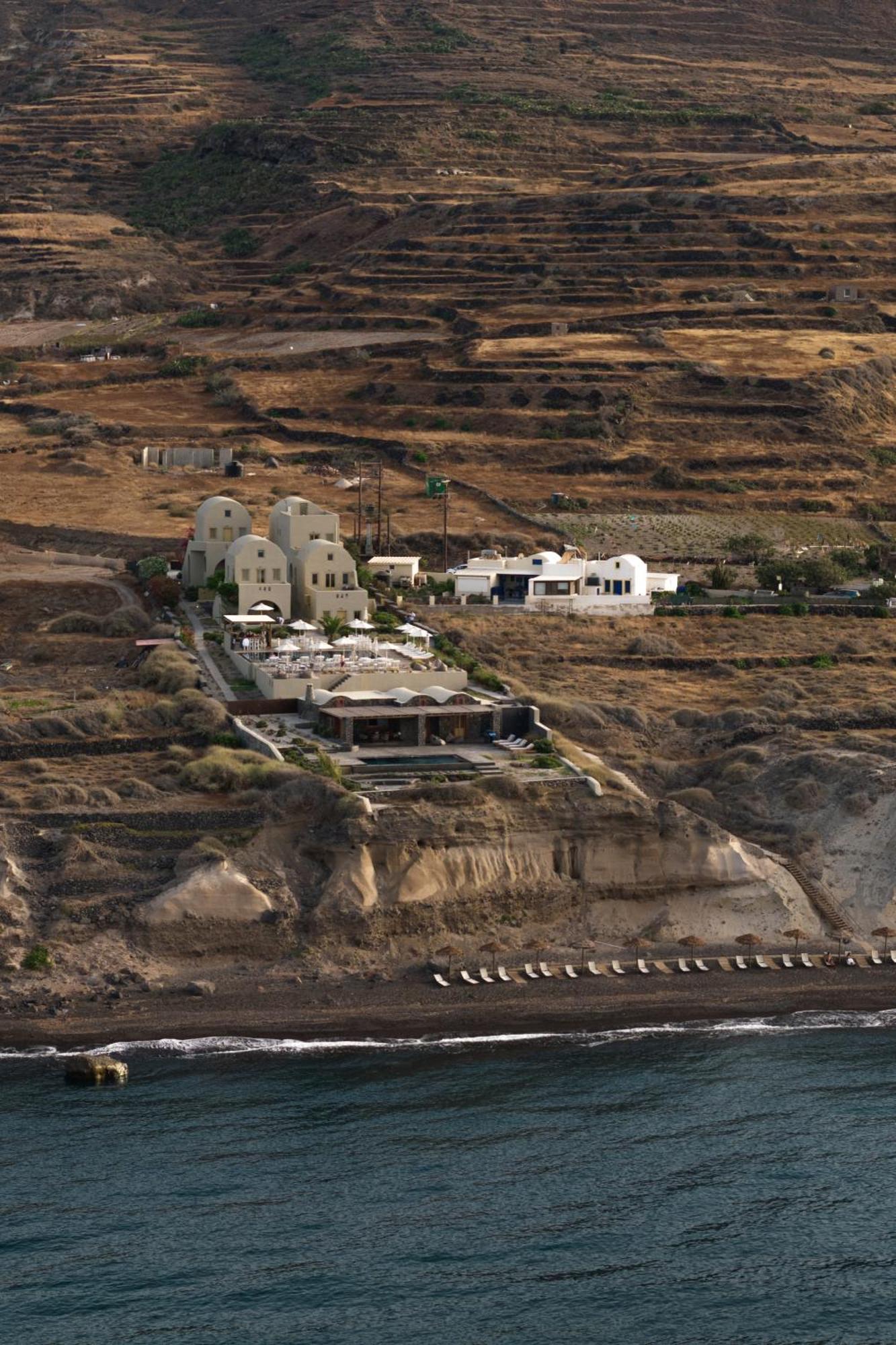 Colombos Beachfront Foinikiá Dış mekan fotoğraf