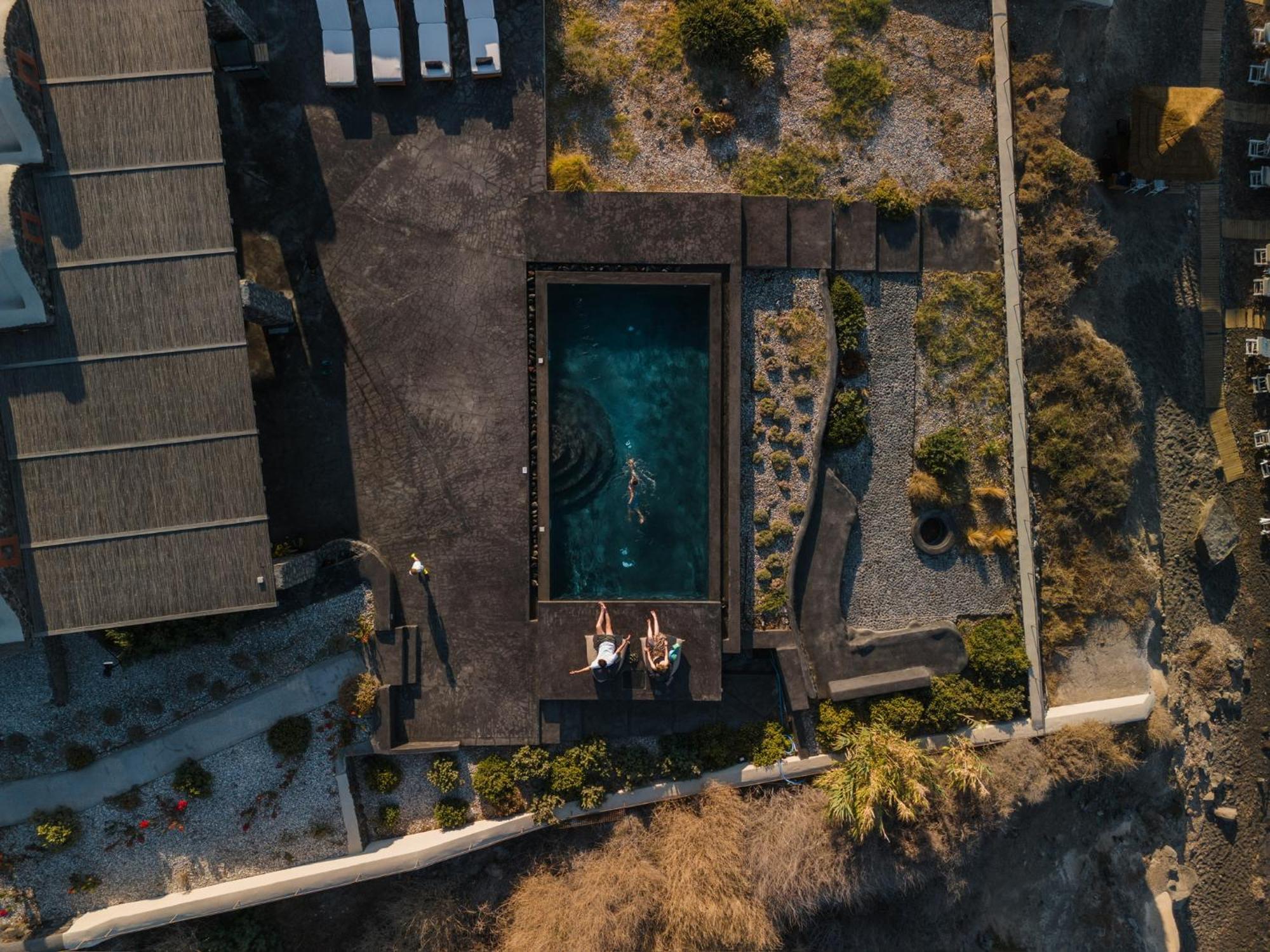 Colombos Beachfront Foinikiá Dış mekan fotoğraf